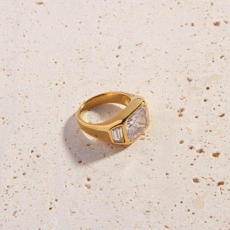 Agatha Ring