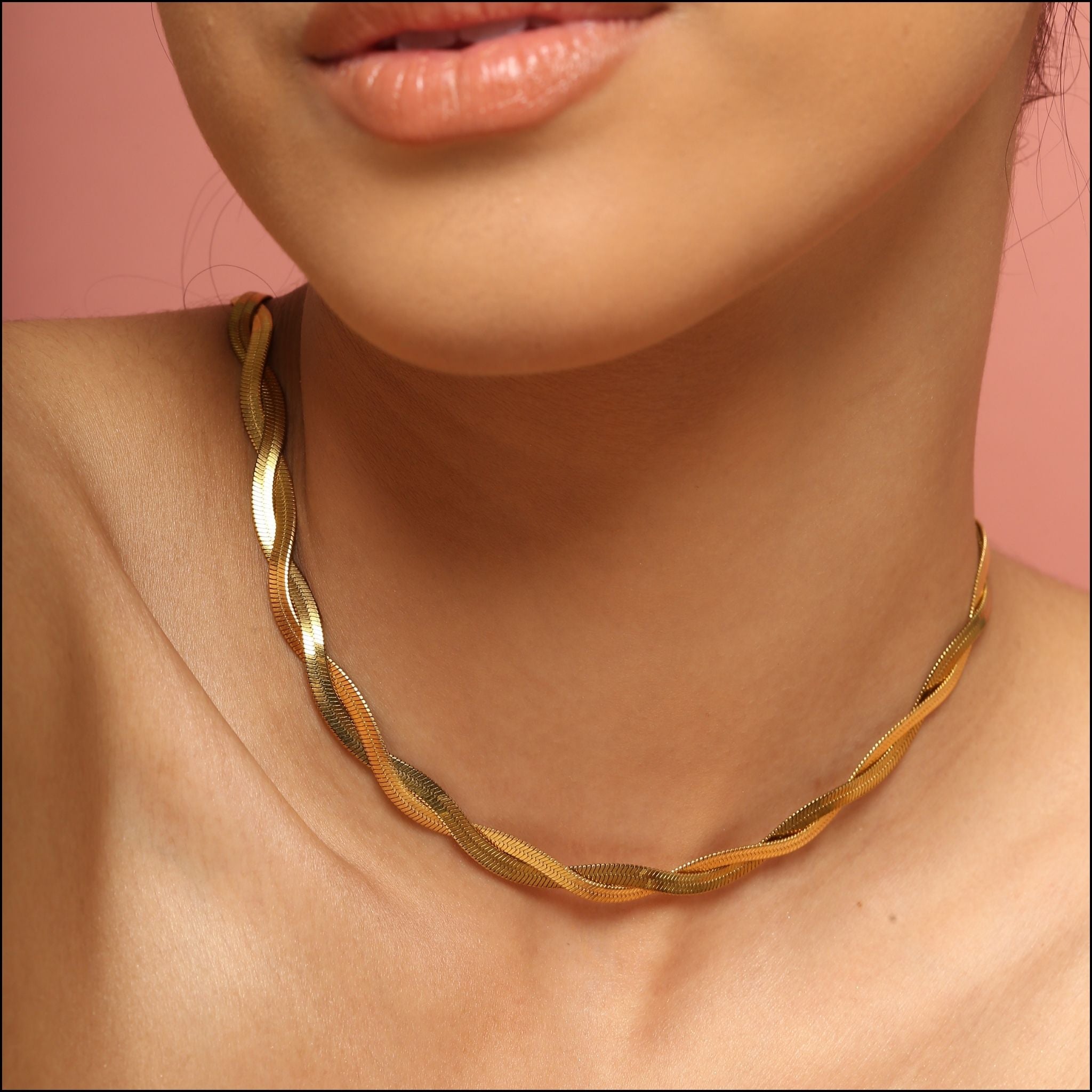 Ana Chain Necklace