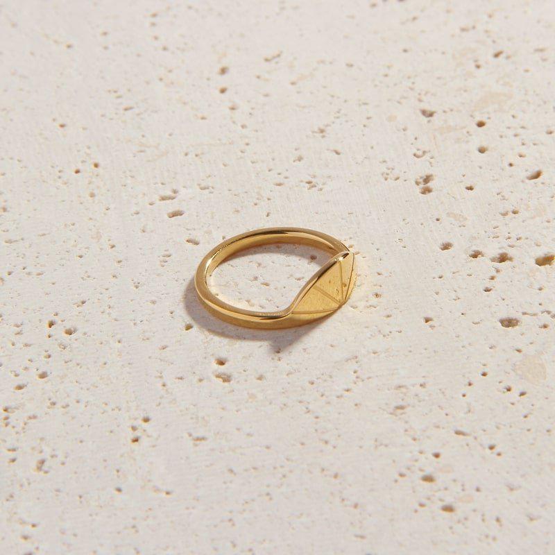 Arca Ring