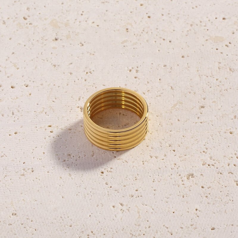 Bachisia  Ring