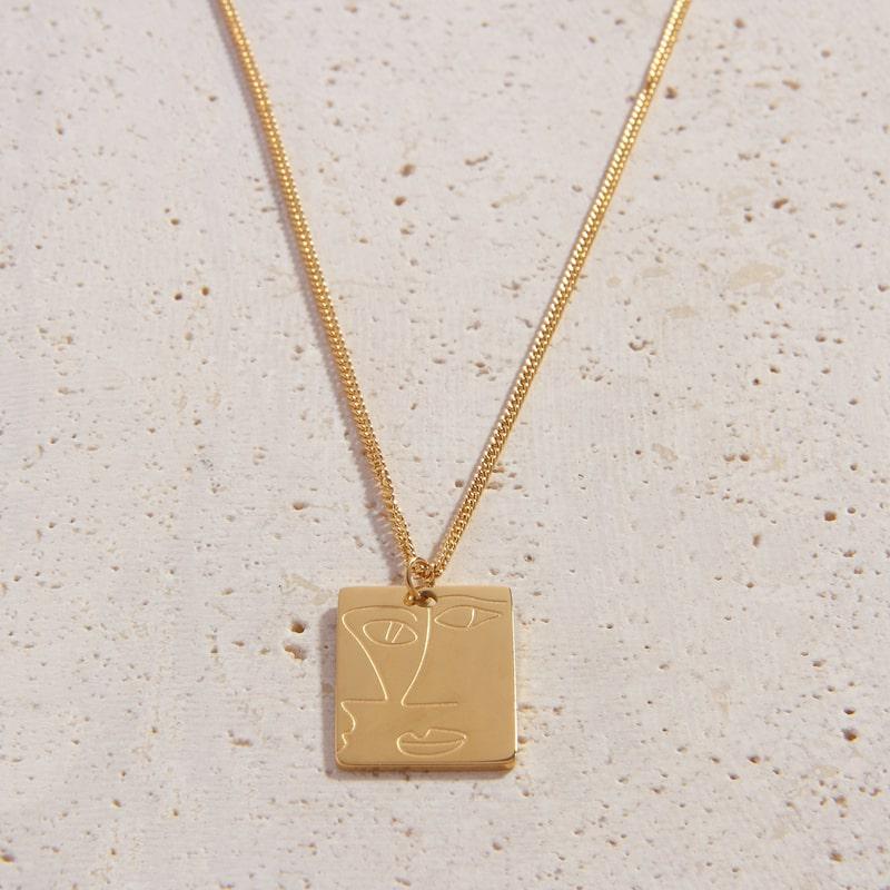Caerda Necklace