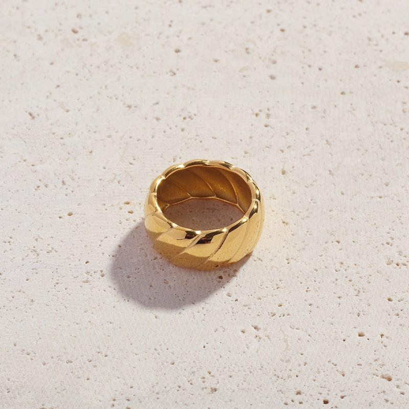 Donata Ring