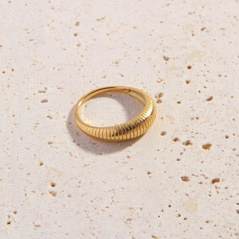 Iluminada Ring