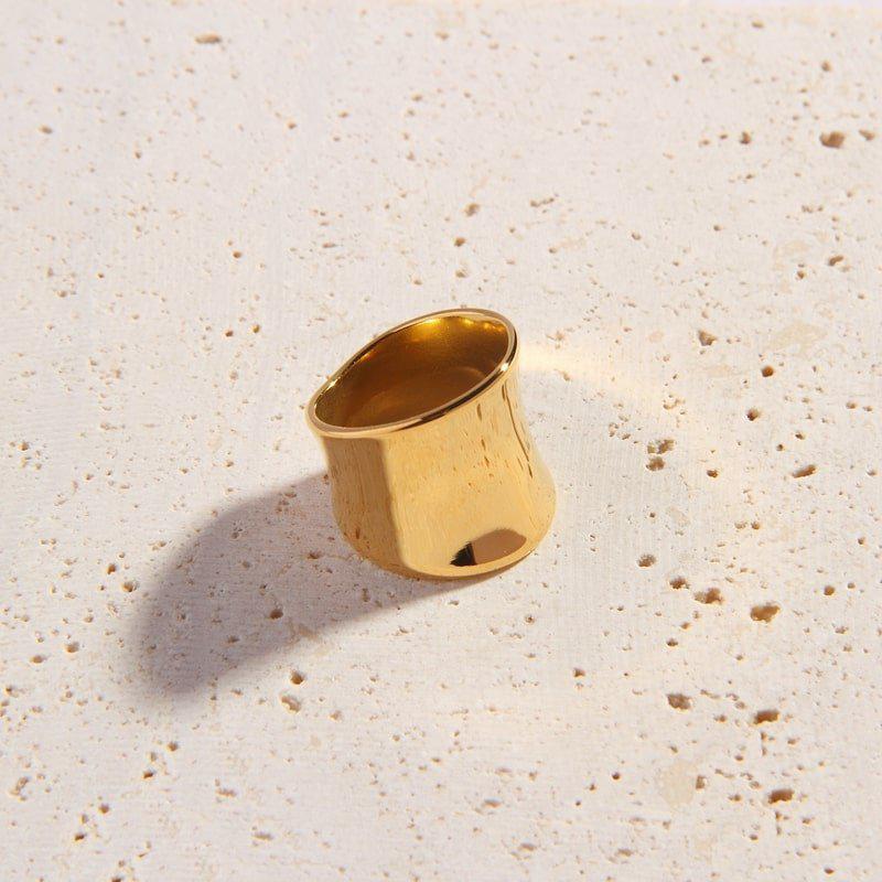 Jolie Ring