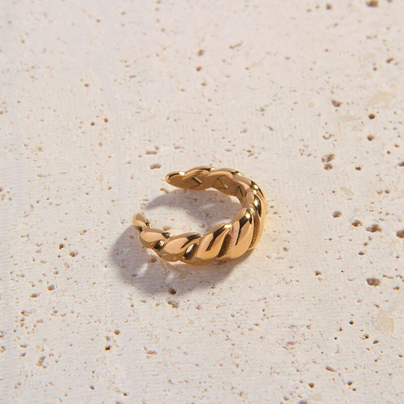 Karla Ring