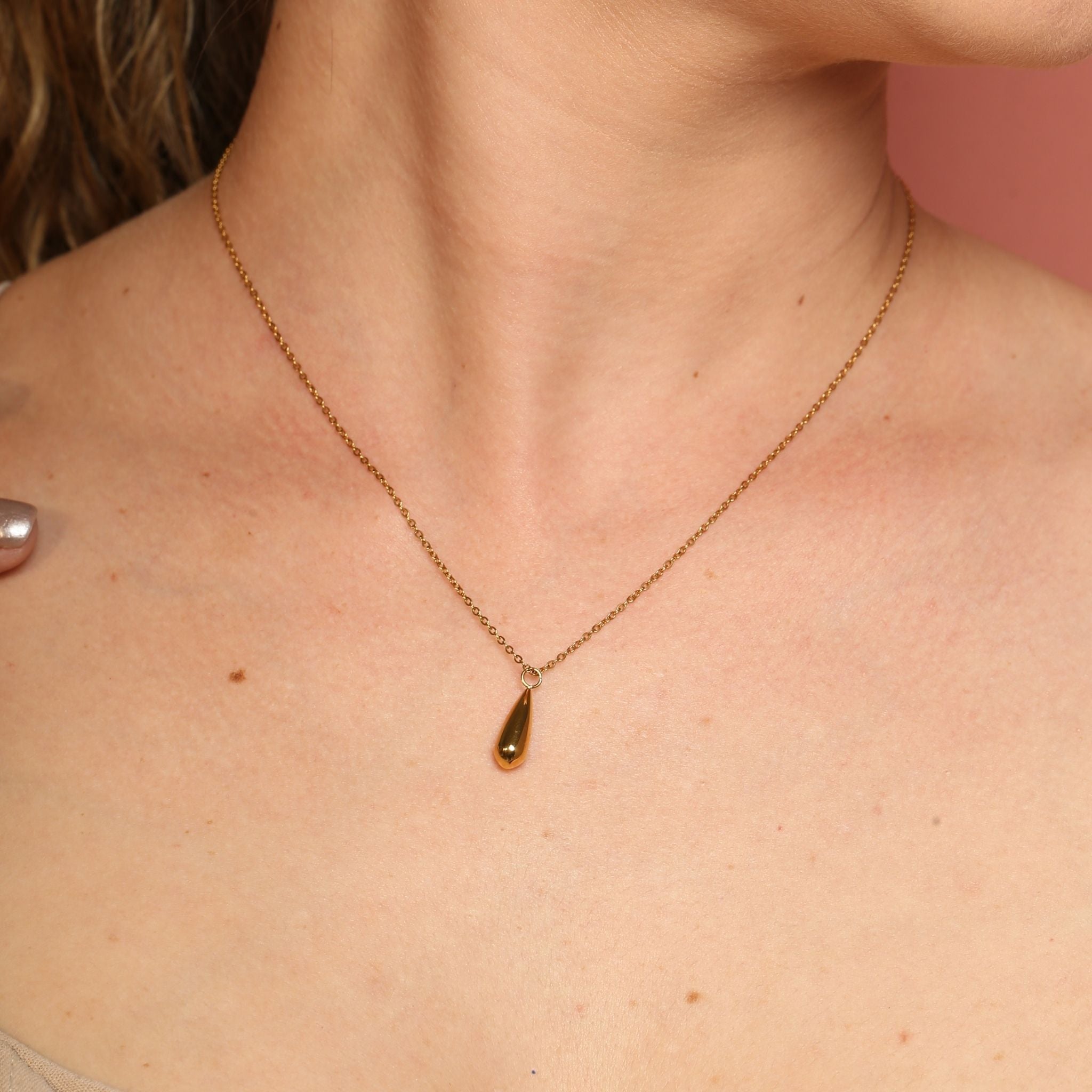 Lara Necklace