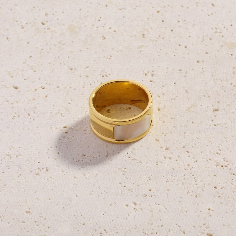 Loretta Ring