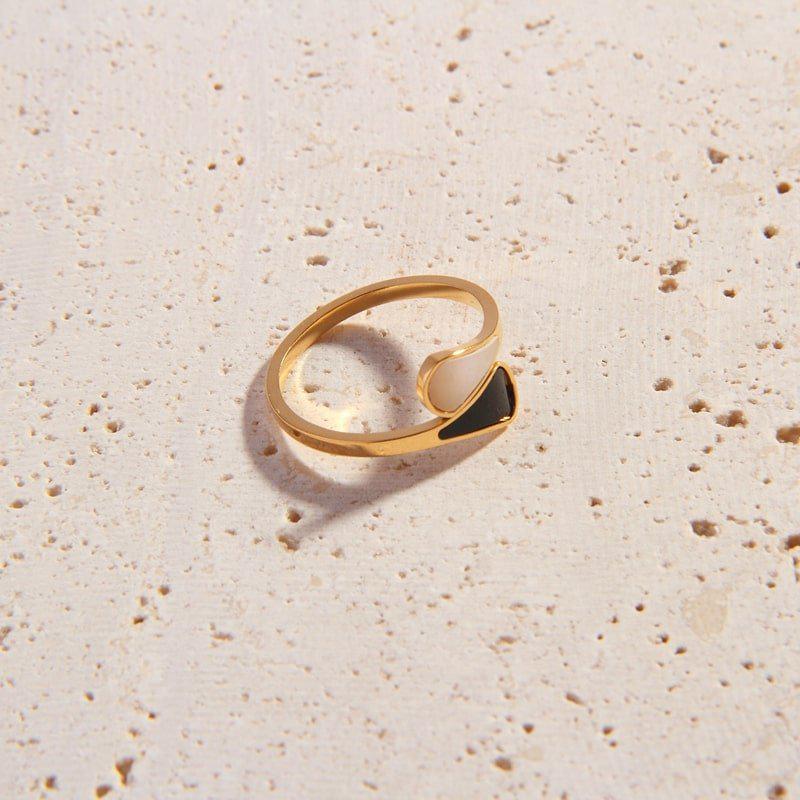 Manu Ring