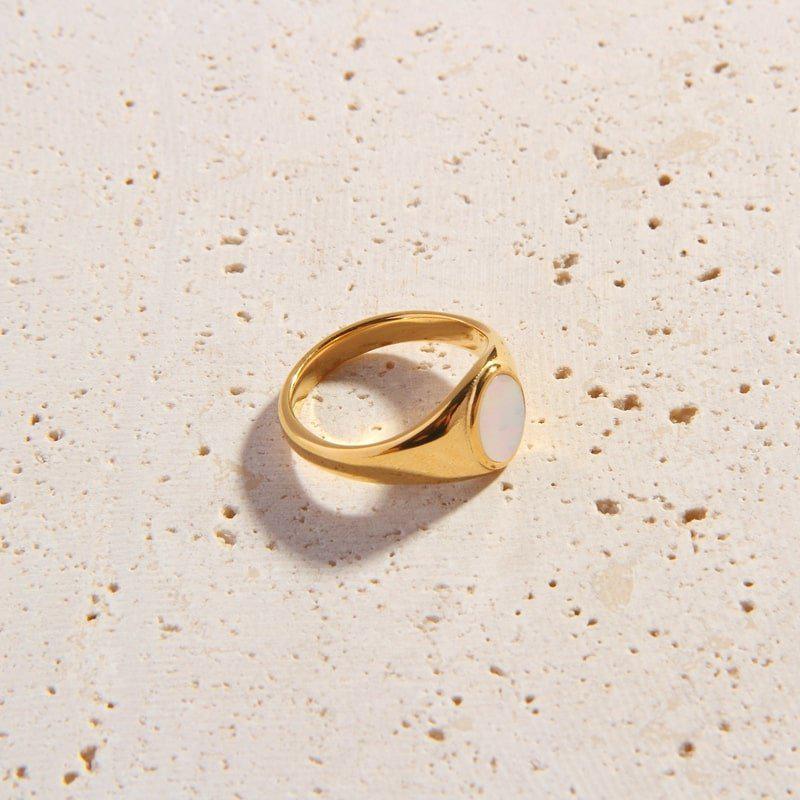 Marie Ring