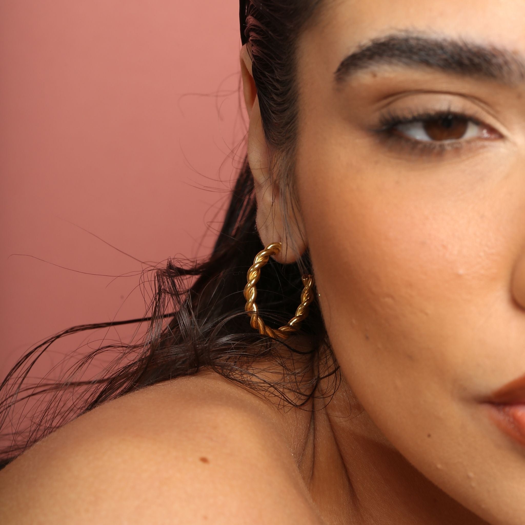 Mia Hoops