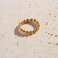 Mia Ring