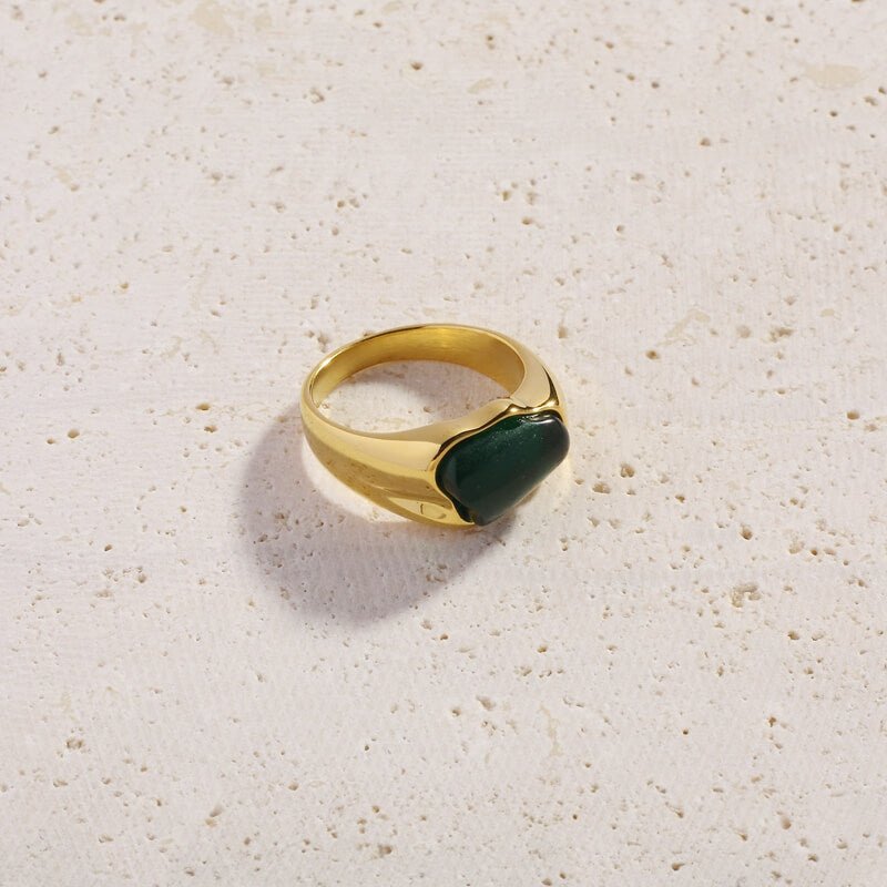 Rochely Ring