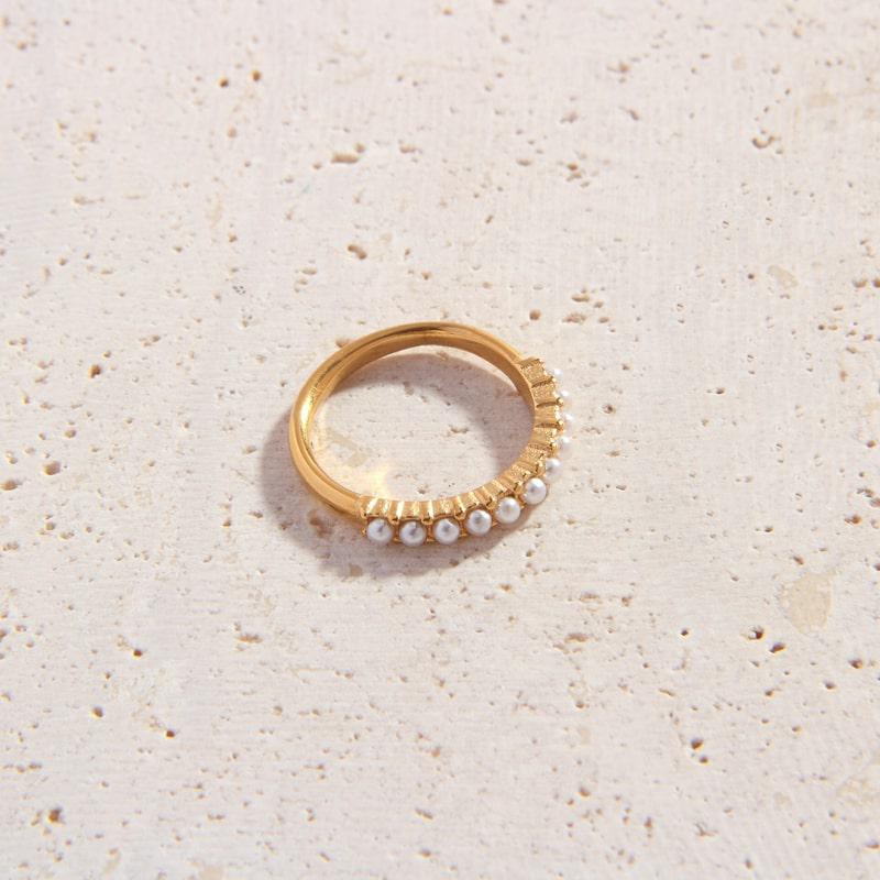 Zanobia Ring